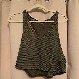 Lululemon crop tank!